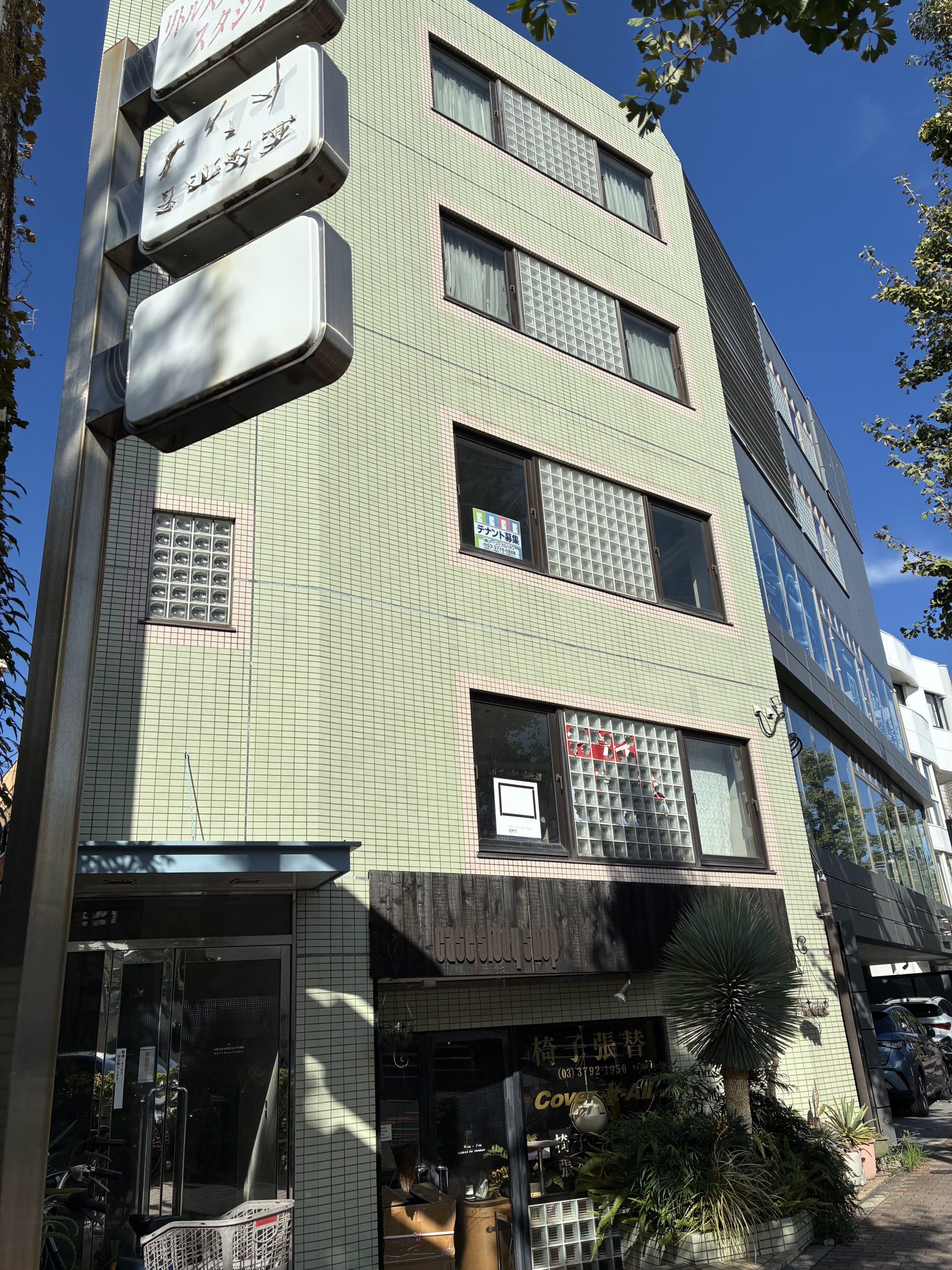 ナインティテヅカ3階の貸店舗